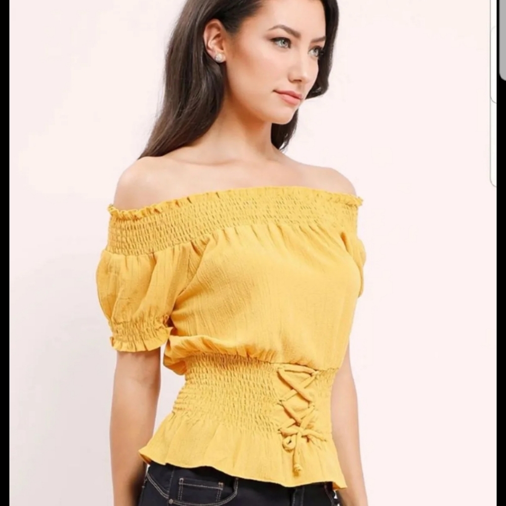 NWT Smocked Lace-Up Off The Shoulder Top - Picture 5 of 12